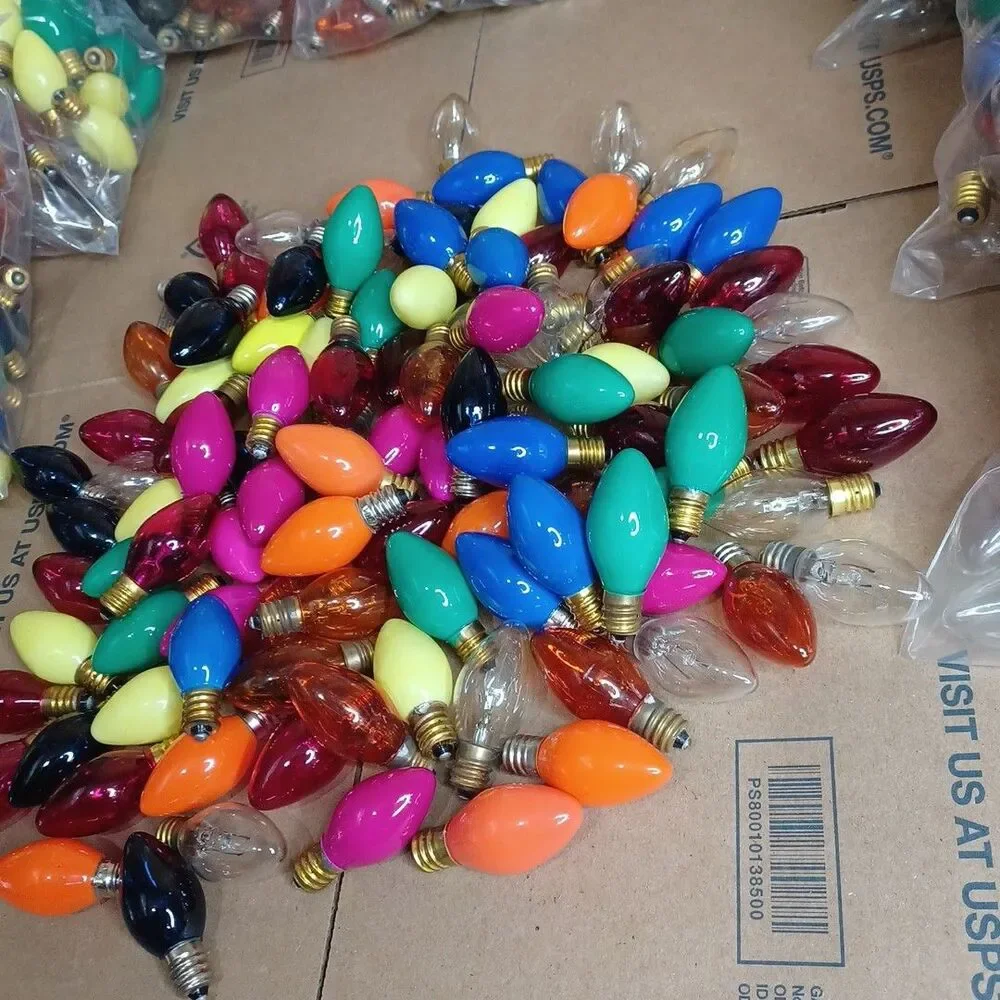 Lot 110 Colored Christmas Light Bulbs - C 7 Show Light Multicolor Some Blink